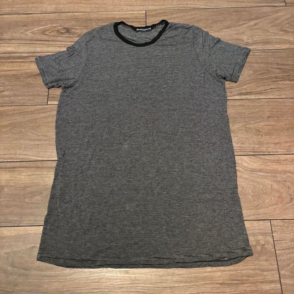 Brandy-melville Women's Grey T-shirt